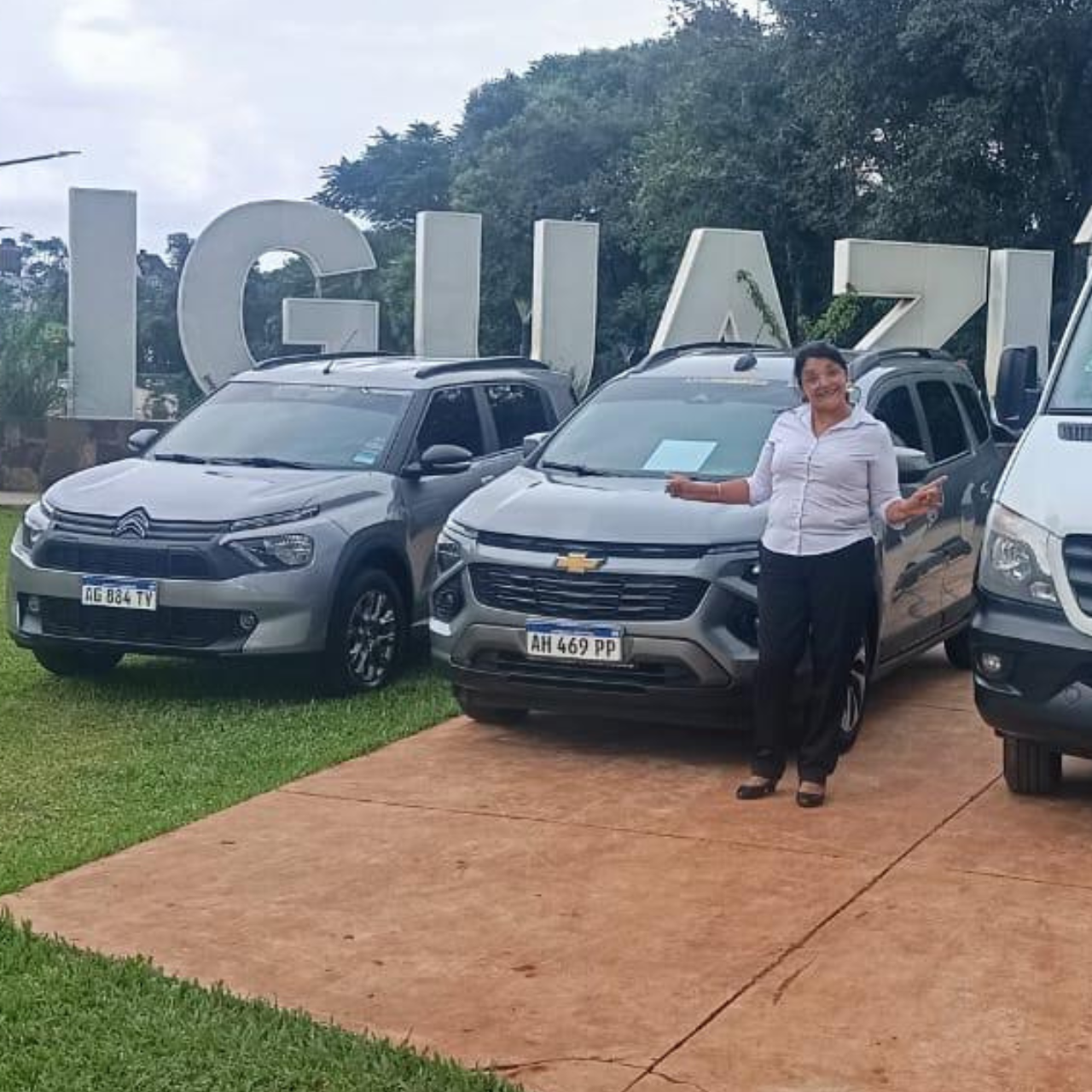 Flota completa de vehículos con Myriam